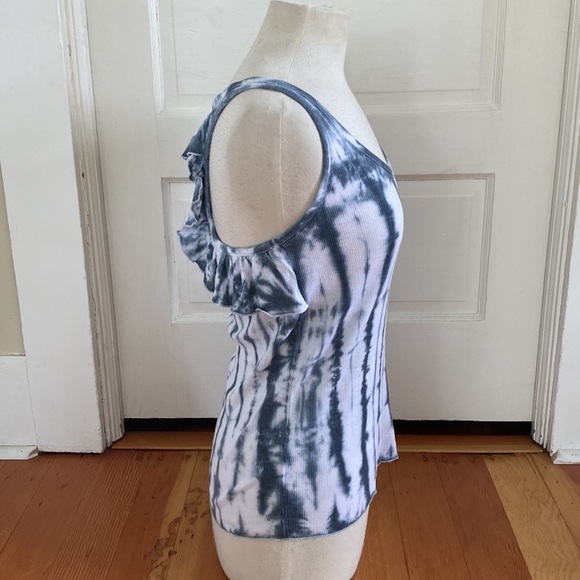 Chaser‎ Medium - Picture 2 of 4